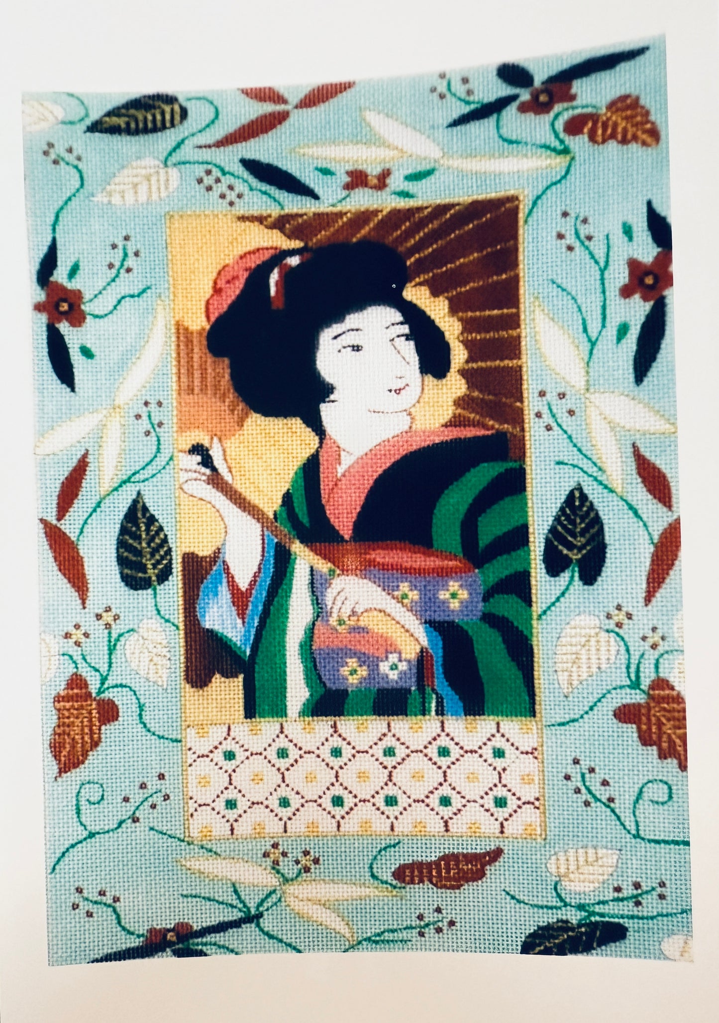 Geisha in a leaf frame GS1115