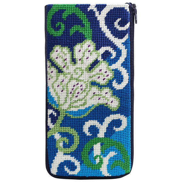 White Tulip Eyeglass Case Stitch & Zip