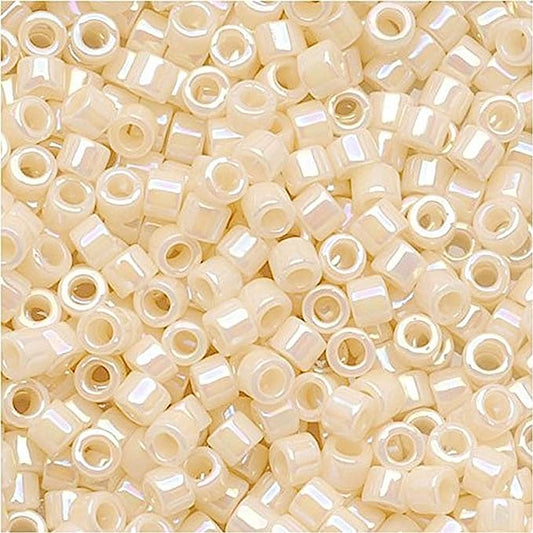 Delica Bead Opaque Cream AB DB157